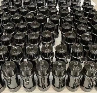 Daudzpakāpju teleskopiski hidrauliskie cilindri